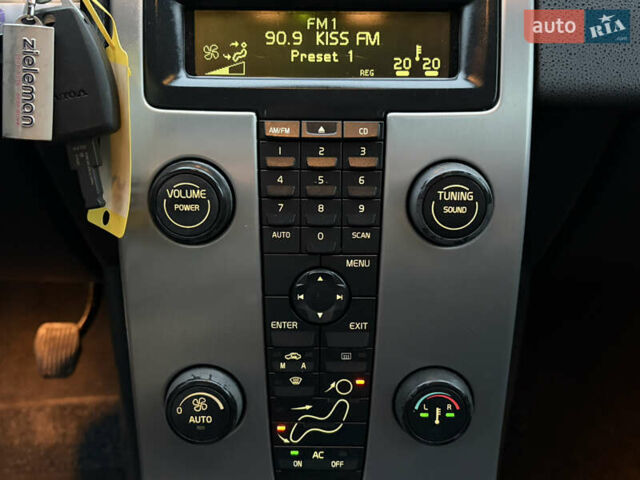 Чорний Вольво V50, об'ємом двигуна 1.8 л та пробігом 243 тис. км за 5490 $, фото 19 на Automoto.ua