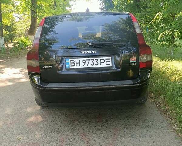 Черный Вольво В50, объемом двигателя 2 л и пробегом 396 тыс. км за 5200 $, фото 5 на Automoto.ua