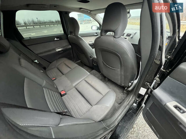 Черный Вольво В50, объемом двигателя 1.8 л и пробегом 275 тыс. км за 4299 $, фото 7 на Automoto.ua