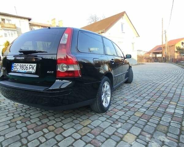 Черный Вольво В50, объемом двигателя 2 л и пробегом 290 тыс. км за 4800 $, фото 6 на Automoto.ua