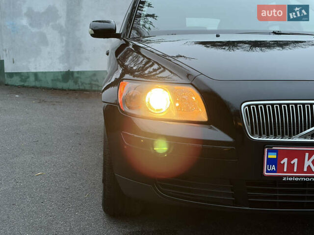 Чорний Вольво V50, об'ємом двигуна 1.8 л та пробігом 243 тис. км за 5490 $, фото 23 на Automoto.ua