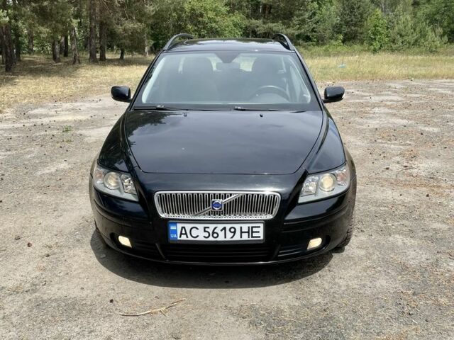 Чорний Вольво V50, об'ємом двигуна 2 л та пробігом 300 тис. км за 5100 $, фото 2 на Automoto.ua