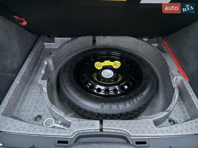 Чорний Вольво V50, об'ємом двигуна 1.8 л та пробігом 243 тис. км за 5490 $, фото 22 на Automoto.ua