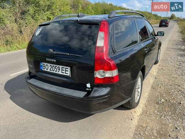 Черный Вольво В50, объемом двигателя 1.6 л и пробегом 348 тыс. км за 5300 $, фото 7 на Automoto.ua