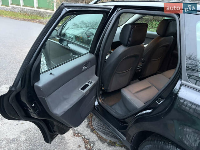 Чорний Вольво V50, об'ємом двигуна 1.8 л та пробігом 243 тис. км за 5490 $, фото 11 на Automoto.ua