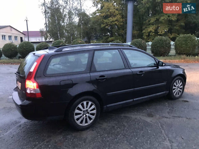 Черный Вольво В50, объемом двигателя 2 л и пробегом 275 тыс. км за 3350 $, фото 12 на Automoto.ua