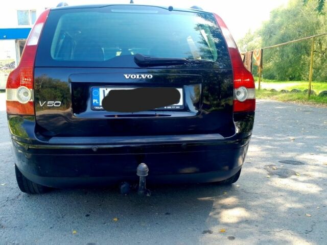 Чорний Вольво V50, об'ємом двигуна 2 л та пробігом 300 тис. км за 2549 $, фото 4 на Automoto.ua
