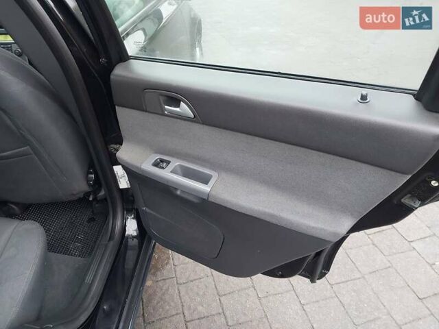 Черный Вольво В50, объемом двигателя 1.6 л и пробегом 273 тыс. км за 4850 $, фото 19 на Automoto.ua