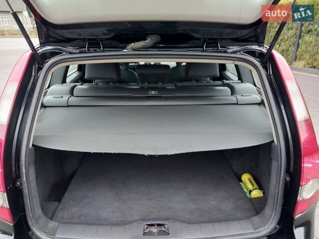 Черный Вольво В50, объемом двигателя 1.6 л и пробегом 273 тыс. км за 4850 $, фото 13 на Automoto.ua