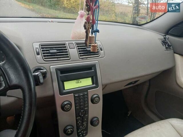 Вольво В50 2006 в Бердичеве на Automoto.ua Черный Вольво В50, объемом двигателя 2.4 л и пробегом 260 тыс. км за 5900 $, фото 16 на Automoto.ua