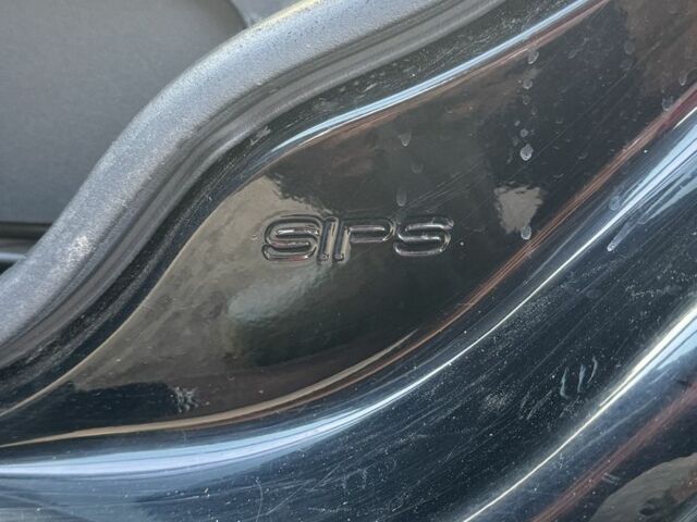 Черный Вольво В50, объемом двигателя 2 л и пробегом 380 тыс. км за 3800 $, фото 6 на Automoto.ua