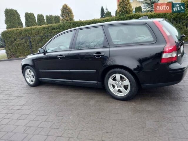 Черный Вольво В50, объемом двигателя 1.6 л и пробегом 273 тыс. км за 5150 $, фото 11 на Automoto.ua