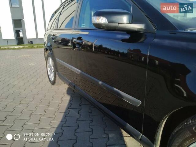 Чорний Вольво V50, об'ємом двигуна 1.8 л та пробігом 330 тис. км за 4999 $, фото 5 на Automoto.ua