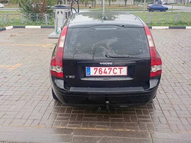 Вольво В50 2006 в Харькове на Automoto.ua Черный Вольво В50, объемом двигателя 2 л и пробегом 320 тыс. км за 3300 $, фото 6 на Automoto.ua