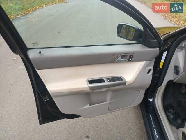 Вольво В50 2006 в Бердичеве на Automoto.ua Черный Вольво В50, объемом двигателя 2.4 л и пробегом 260 тыс. км за 5900 $, фото 5 на Automoto.ua