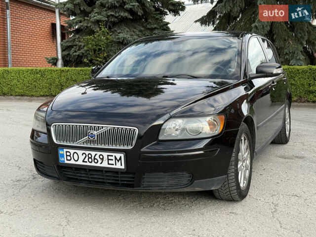 Черный Вольво В50, объемом двигателя 2 л и пробегом 285 тыс. км за 4999 $, фото 2 на Automoto.ua