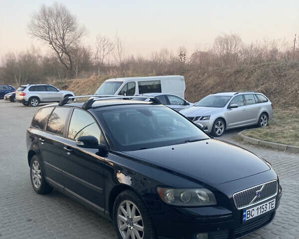 Чорний Вольво V50, об'ємом двигуна 1.6 л та пробігом 207 тис. км за 5600 $, фото 1 на Automoto.ua