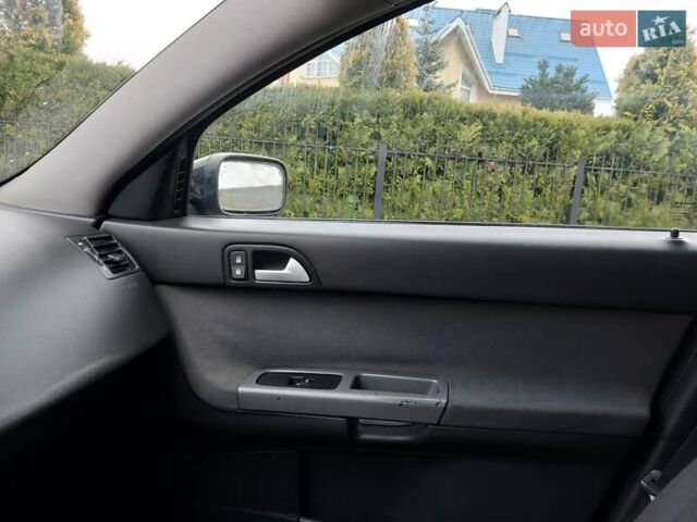Черный Вольво В50, объемом двигателя 1.6 л и пробегом 273 тыс. км за 5150 $, фото 28 на Automoto.ua