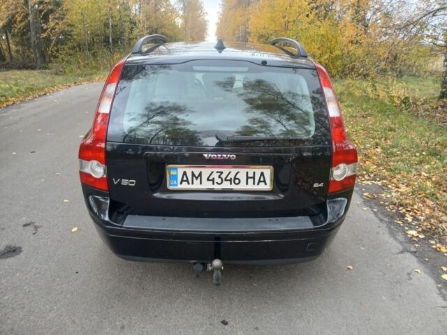 Вольво В50 2006 в Бердичеве на Automoto.ua Черный Вольво В50, объемом двигателя 2.4 л и пробегом 260 тыс. км за 5800 $, фото 6 на Automoto.ua