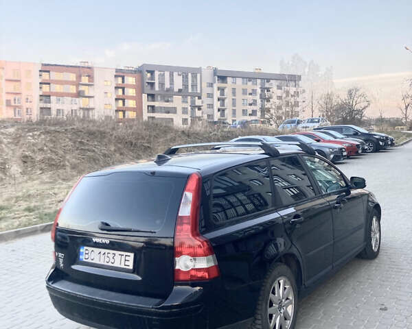 Вольво В50 2006 в Львове на Automoto.ua Черный Вольво В50, объемом двигателя 1.6 л и пробегом 210 тыс. км за 5350 $, фото 2 на Automoto.ua