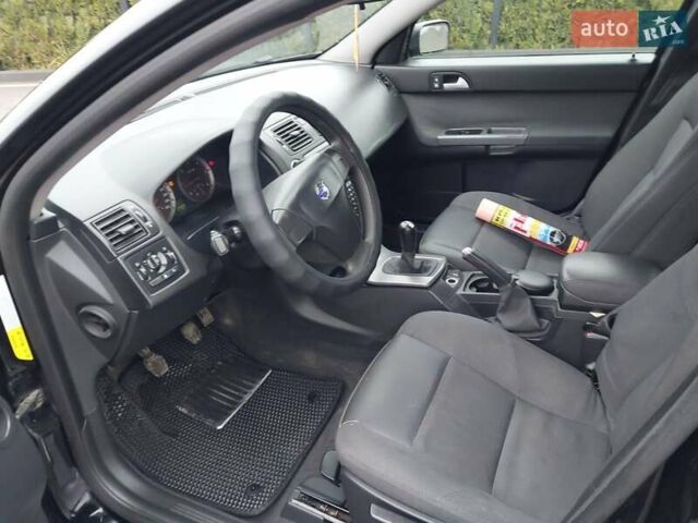 Черный Вольво В50, объемом двигателя 1.6 л и пробегом 273 тыс. км за 5150 $, фото 21 на Automoto.ua