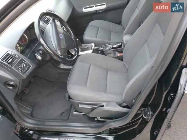 Чорний Вольво V50, об'ємом двигуна 1.6 л та пробігом 215 тис. км за 5500 $, фото 17 на Automoto.ua