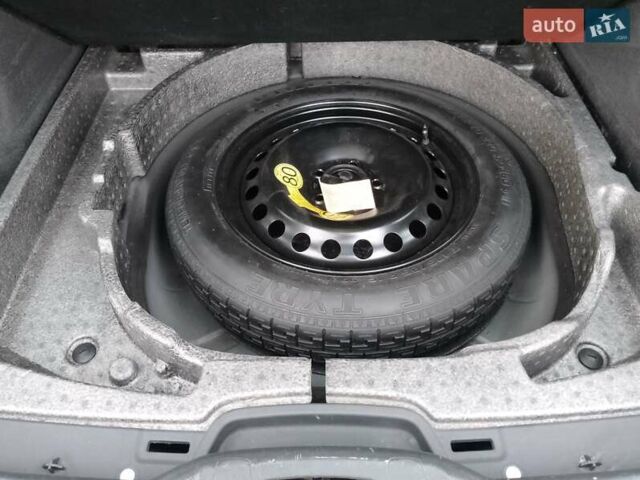 Чорний Вольво V50, об'ємом двигуна 1.6 л та пробігом 215 тис. км за 5500 $, фото 24 на Automoto.ua