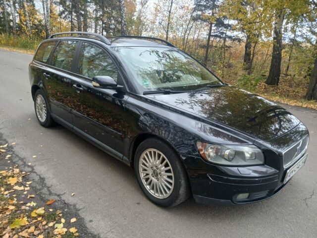 Вольво В50 2006 в Бердичеве на Automoto.ua Черный Вольво В50, объемом двигателя 2.4 л и пробегом 260 тыс. км за 5800 $, фото 1 на Automoto.ua