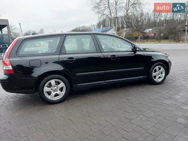 Черный Вольво В50, объемом двигателя 1.6 л и пробегом 273 тыс. км за 4850 $, фото 9 на Automoto.ua