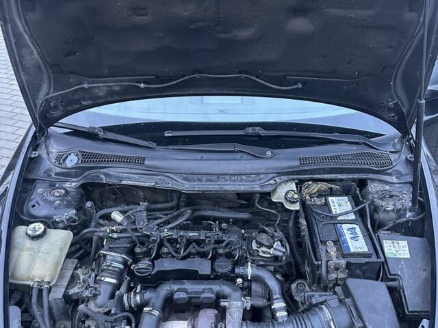 Черный Вольво В50, объемом двигателя 1.6 л и пробегом 239 тыс. км за 2600 $, фото 7 на Automoto.ua