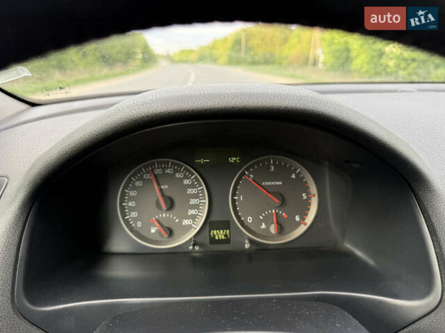 Черный Вольво В50, объемом двигателя 2 л и пробегом 285 тыс. км за 4999 $, фото 40 на Automoto.ua