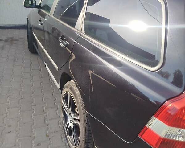 Черный Вольво В50, объемом двигателя 1.8 л и пробегом 263 тыс. км за 5900 $, фото 5 на Automoto.ua