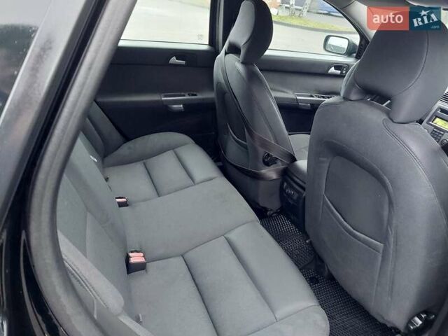 Черный Вольво В50, объемом двигателя 1.6 л и пробегом 273 тыс. км за 4850 $, фото 16 на Automoto.ua