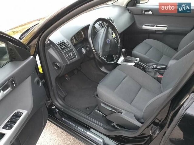 Чорний Вольво V50, об'ємом двигуна 1.6 л та пробігом 215 тис. км за 5500 $, фото 16 на Automoto.ua