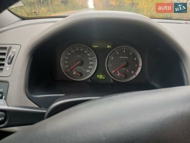 Вольво В50 2006 в Бердичеве на Automoto.ua Черный Вольво В50, объемом двигателя 2.4 л и пробегом 260 тыс. км за 5900 $, фото 14 на Automoto.ua