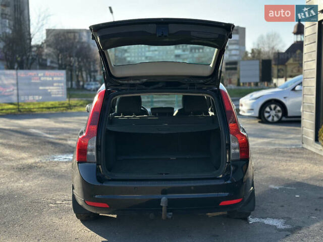 Черный Вольво В50, объемом двигателя 2 л и пробегом 290 тыс. км за 6800 $, фото 11 на Automoto.ua