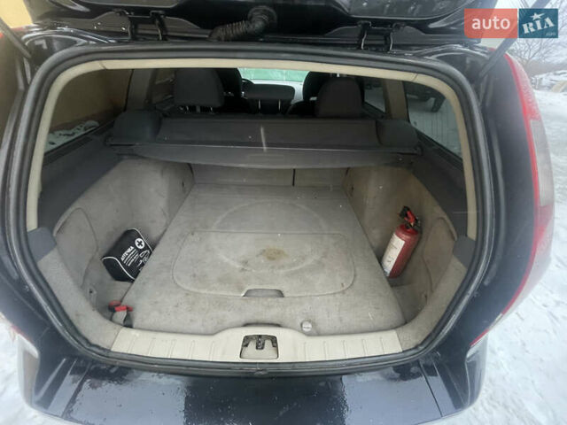 Чорний Вольво V50, об'ємом двигуна 2 л та пробігом 321 тис. км за 5700 $, фото 14 на Automoto.ua