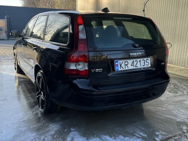 Чорний Вольво V50, об'ємом двигуна 1.6 л та пробігом 240 тис. км за 2100 $, фото 3 на Automoto.ua