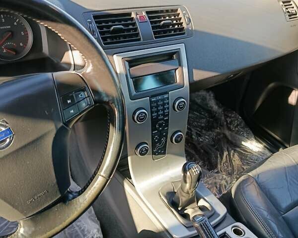 Чорний Вольво V50, об'ємом двигуна 1.56 л та пробігом 272 тис. км за 5950 $, фото 2 на Automoto.ua
