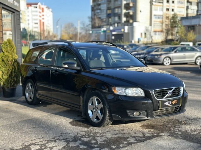 Черный Вольво В50, объемом двигателя 2 л и пробегом 290 тыс. км за 6800 $, фото 2 на Automoto.ua