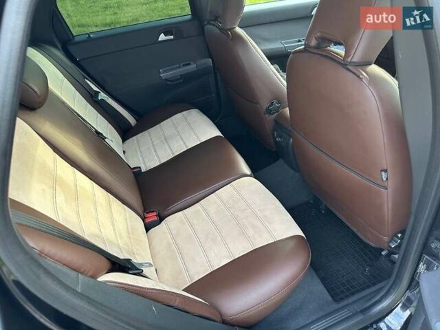 Черный Вольво В50, объемом двигателя 1.56 л и пробегом 316 тыс. км за 6000 $, фото 25 на Automoto.ua