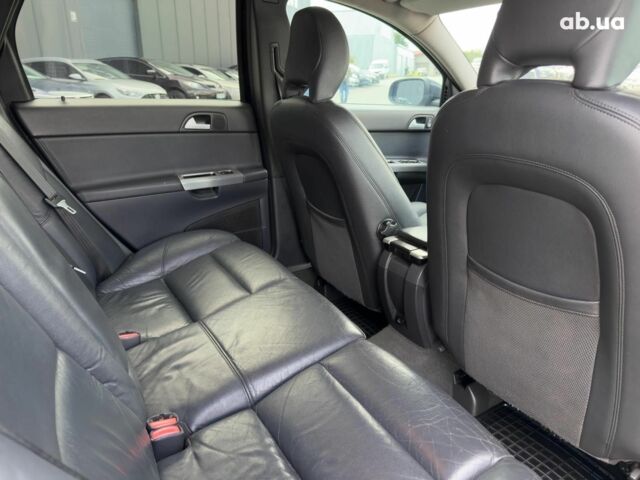 Черный Вольво В50, объемом двигателя 1.6 л и пробегом 302 тыс. км за 6290 $, фото 16 на Automoto.ua