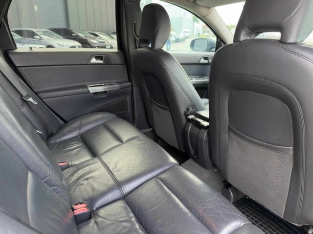 Черный Вольво В50, объемом двигателя 1.6 л и пробегом 302 тыс. км за 6290 $, фото 16 на Automoto.ua