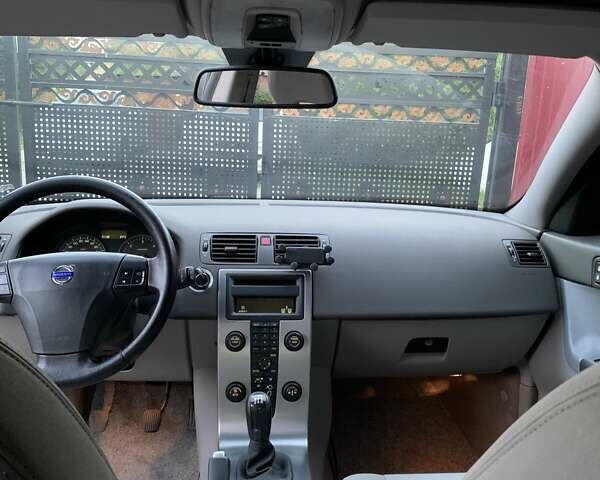 Чорний Вольво V50, об'ємом двигуна 1.6 л та пробігом 280 тис. км за 6500 $, фото 18 на Automoto.ua