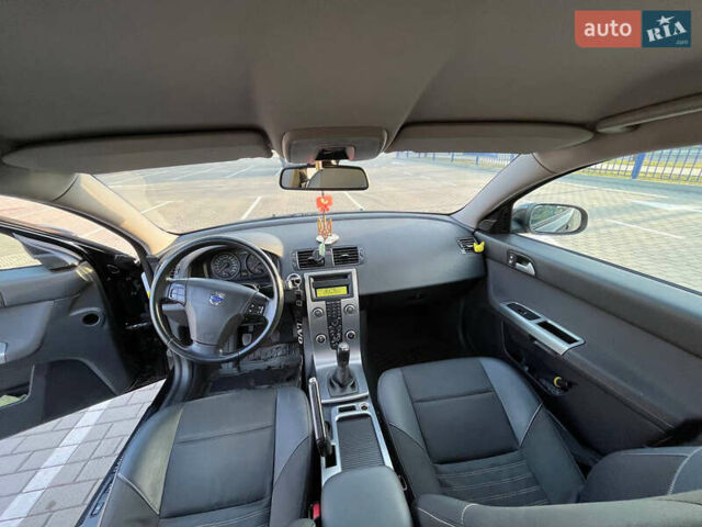 Чорний Вольво V50, об'ємом двигуна 2 л та пробігом 290 тис. км за 7000 $, фото 6 на Automoto.ua