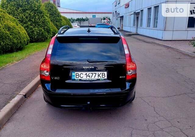 Чорний Вольво V50, об'ємом двигуна 2 л та пробігом 271 тис. км за 6900 $, фото 5 на Automoto.ua