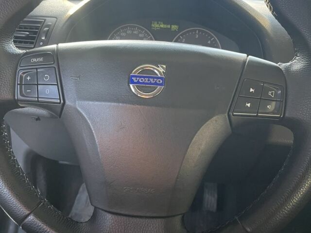 Чорний Вольво V50, об'ємом двигуна 1.6 л та пробігом 240 тис. км за 2100 $, фото 7 на Automoto.ua