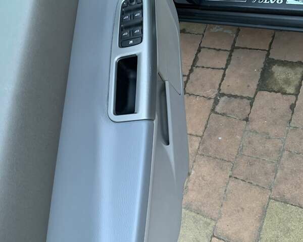 Чорний Вольво V50, об'ємом двигуна 1.6 л та пробігом 280 тис. км за 6500 $, фото 9 на Automoto.ua