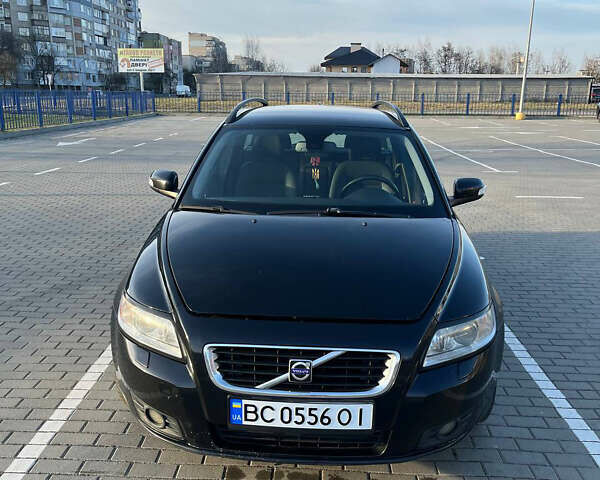 Чорний Вольво V50, об'ємом двигуна 2 л та пробігом 290 тис. км за 7000 $, фото 1 на Automoto.ua