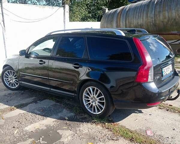 Чорний Вольво V50, об'ємом двигуна 2 л та пробігом 235 тис. км за 7099 $, фото 3 на Automoto.ua